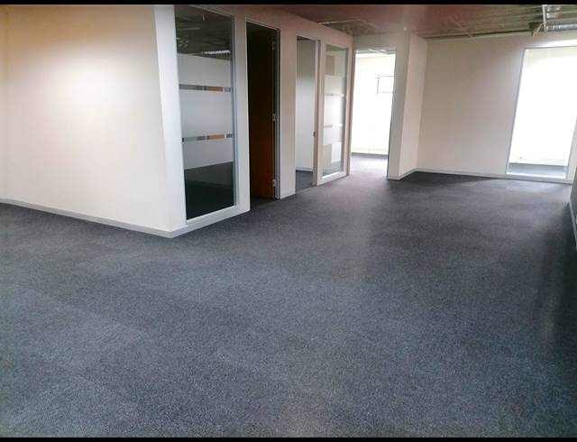 477M² CO-WORKING SPACE TO LET IN DIE HOEWES